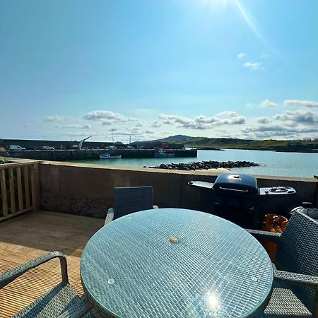 Cosy Portmor Log Cabin- Sea Views, Deck & Relaxation Malin Head 외부 사진