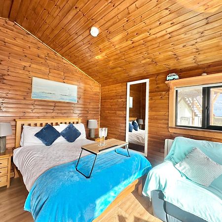 Cosy Portmor Log Cabin- Sea Views, Deck & Relaxation Malin Head 외부 사진